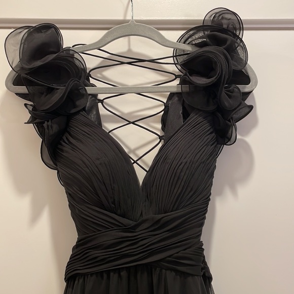 Mac Duggal black maxi dress. - Picture 3 of 9